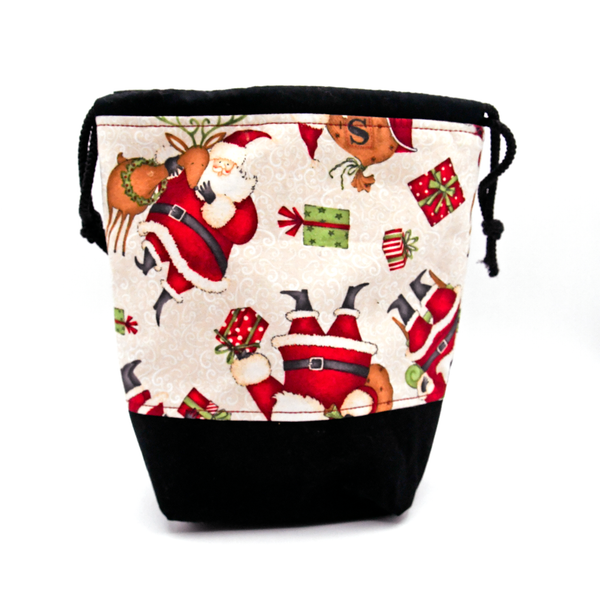 【THE MUSEUM VISITOR】HAND KNITTED MINIBAG THE MUSEUM VISITOR】HAND KNITTED POUCH BAG (THE MUSEUM